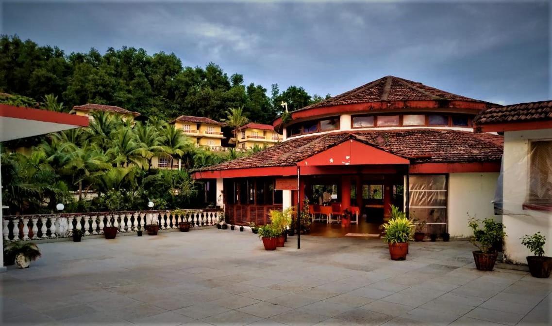 Indismart Woodbourne Resort Madgaon Εξωτερικό φωτογραφία